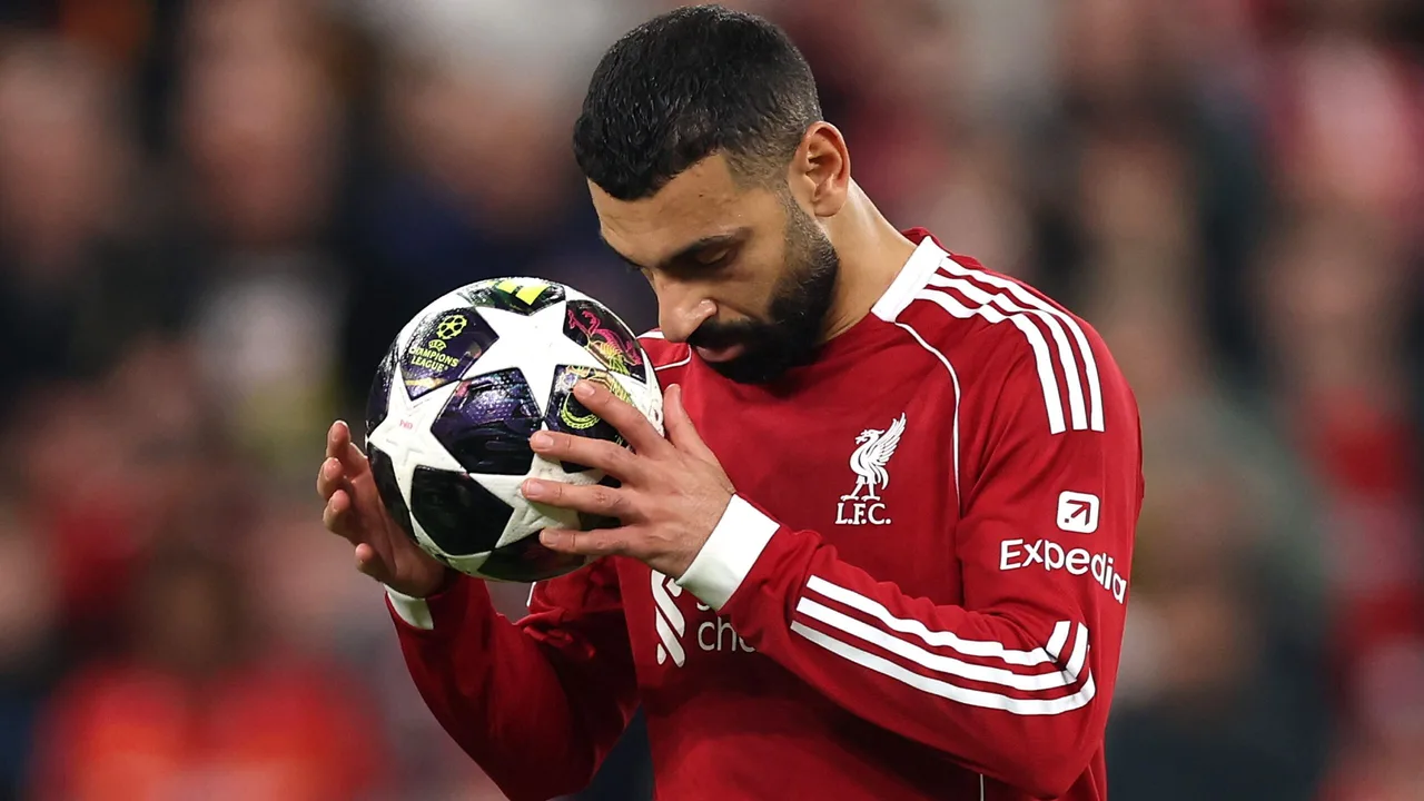 مستقبل محمد صلاح مع ليفربول وعلاقته بسلوت تثير تساؤلات حول وجهته المقبلة